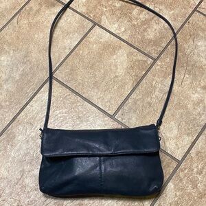 Axiom  Navy Blue Leather Crossbody Bag with Detachable Strap Purse Convenient